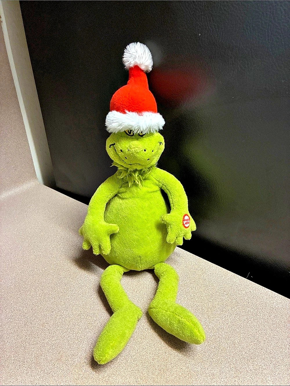 Hallmark Dr. Seuss's How the Grinch Stole Christmas! Grinch Plush With Sound